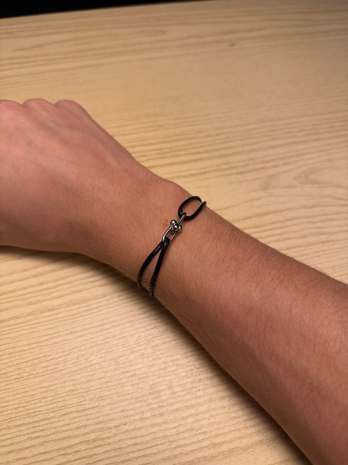 Slot armband